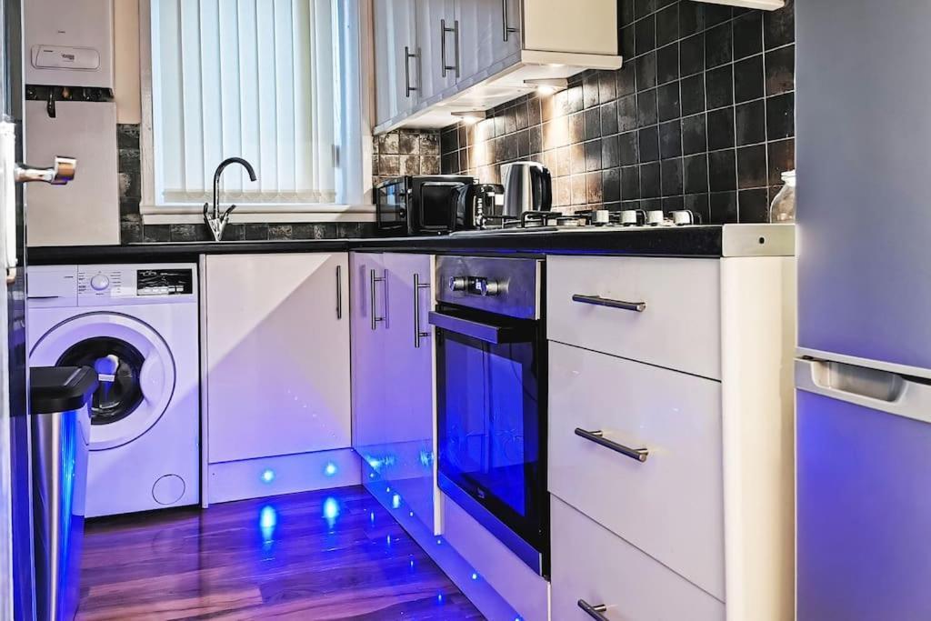 Glasgow Southside: Cosy 2 Bedroom Apartment Zewnętrze zdjęcie