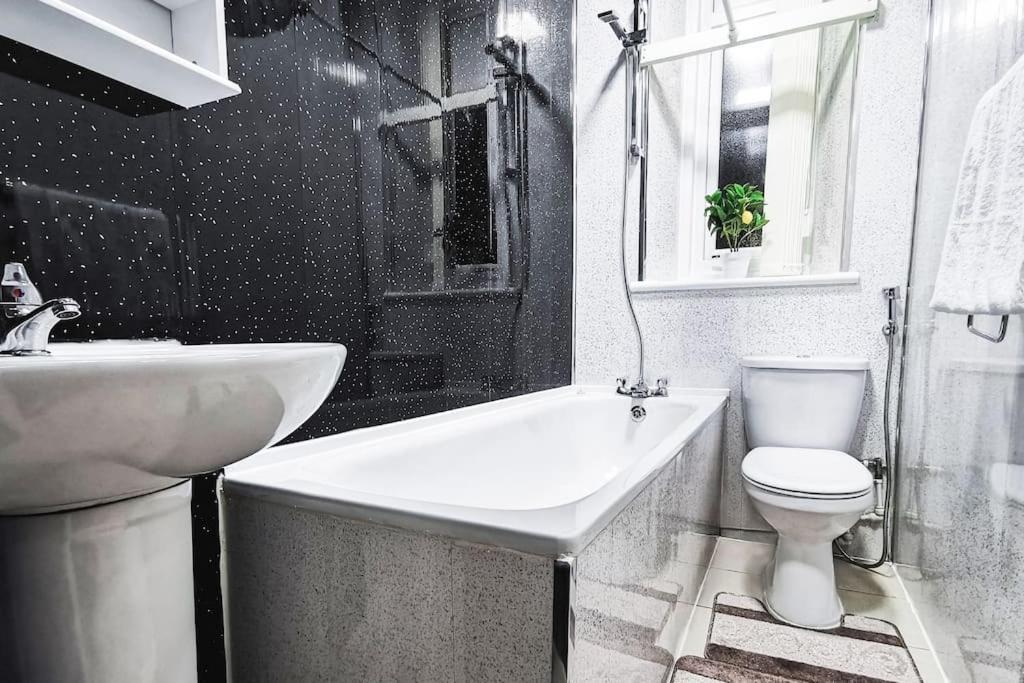 Glasgow Southside: Cosy 2 Bedroom Apartment Zewnętrze zdjęcie