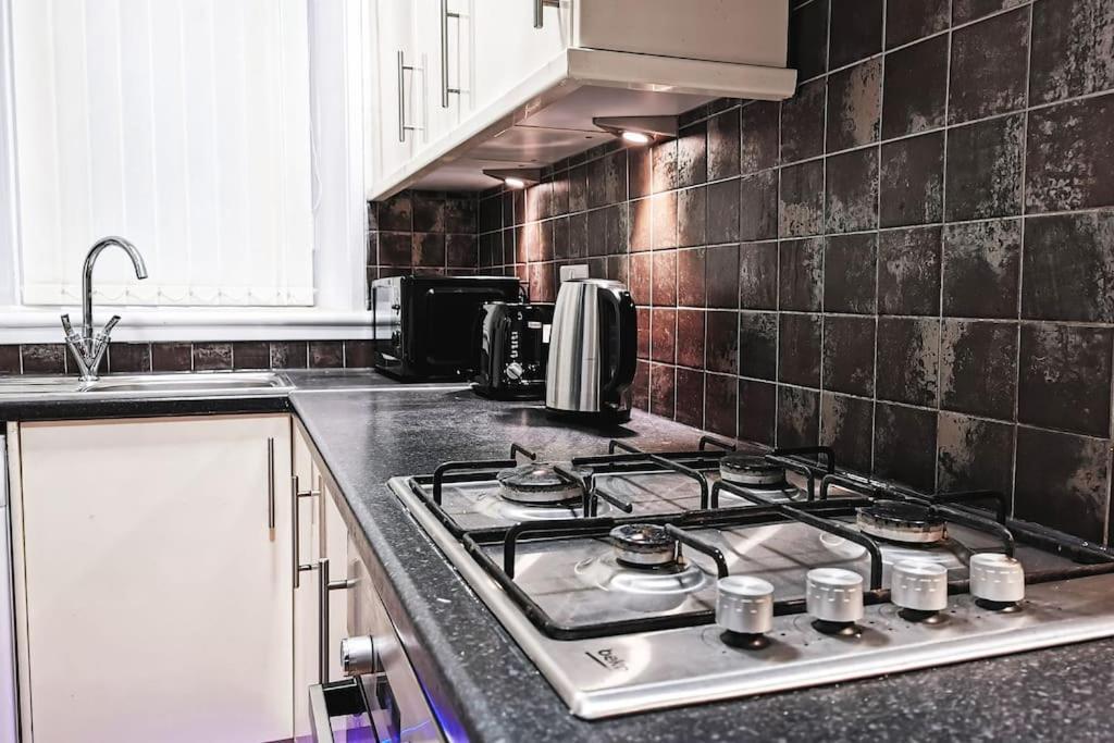 Glasgow Southside: Cosy 2 Bedroom Apartment Zewnętrze zdjęcie