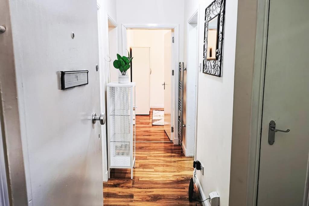 Glasgow Southside: Cosy 2 Bedroom Apartment Zewnętrze zdjęcie